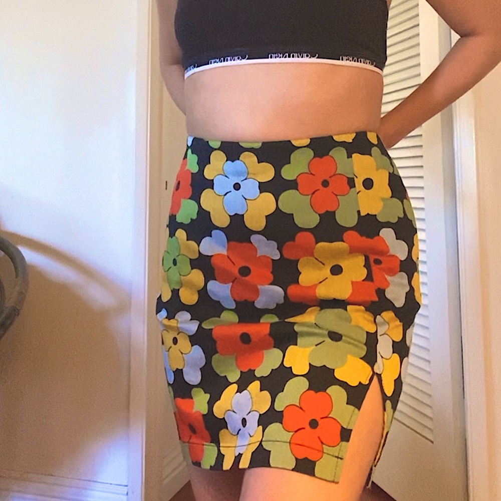 URBAN OUTFITTERS FLOWER SLIT MINI SKIRT